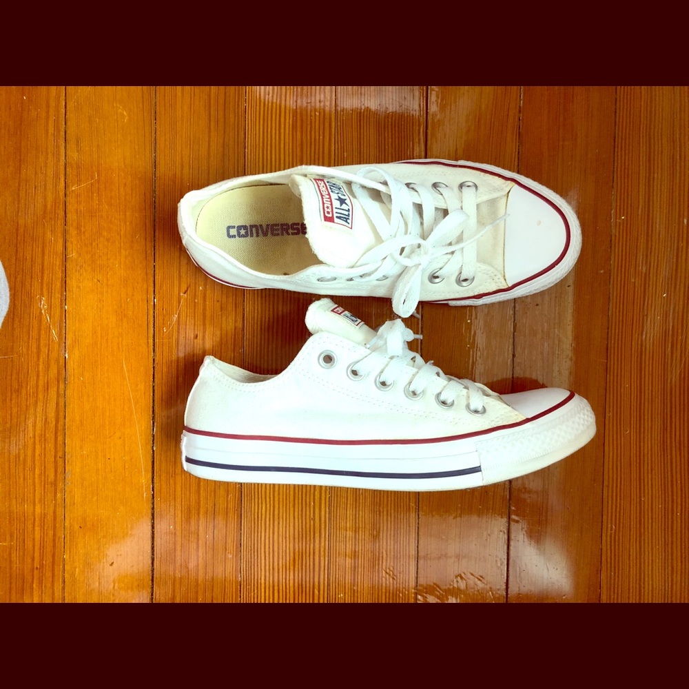 white chuck Taylor’s